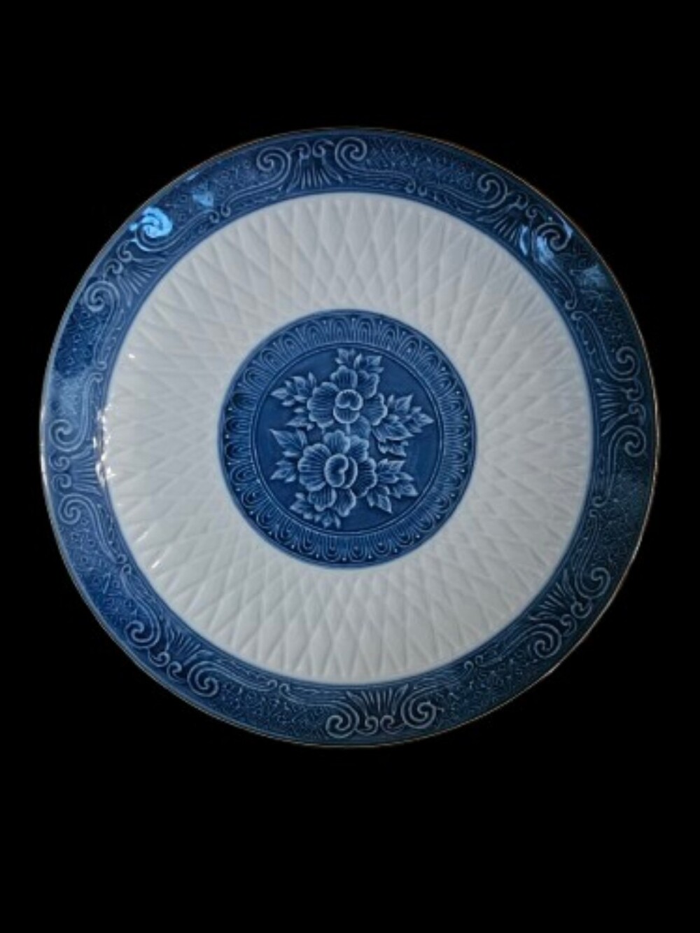 Toyo Vintage Japanese Porcelain Blue & White Lattice Pedestal Plate